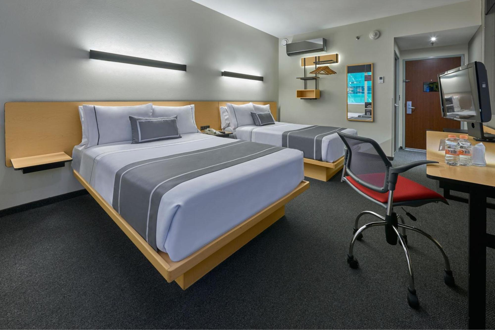 City Express Plus By Marriott Monterrey Nuevo Sur Exterior foto